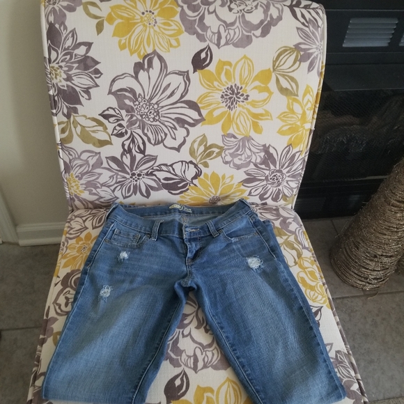 Old Navy "The Diva " Jeans Size 0 Petite - Picture 2 of 4